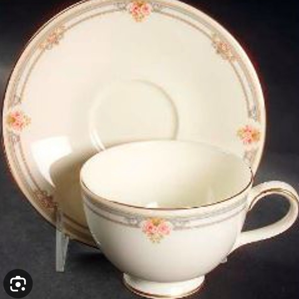Sarah Royal Doulton tea cup & saucer